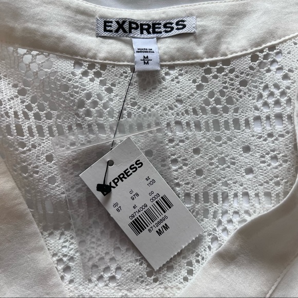 EXPRESS | White blouse top with lace details. Size Medium. - Picture 5 of 5